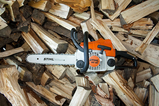 Легка бензопила STIHL MS 180