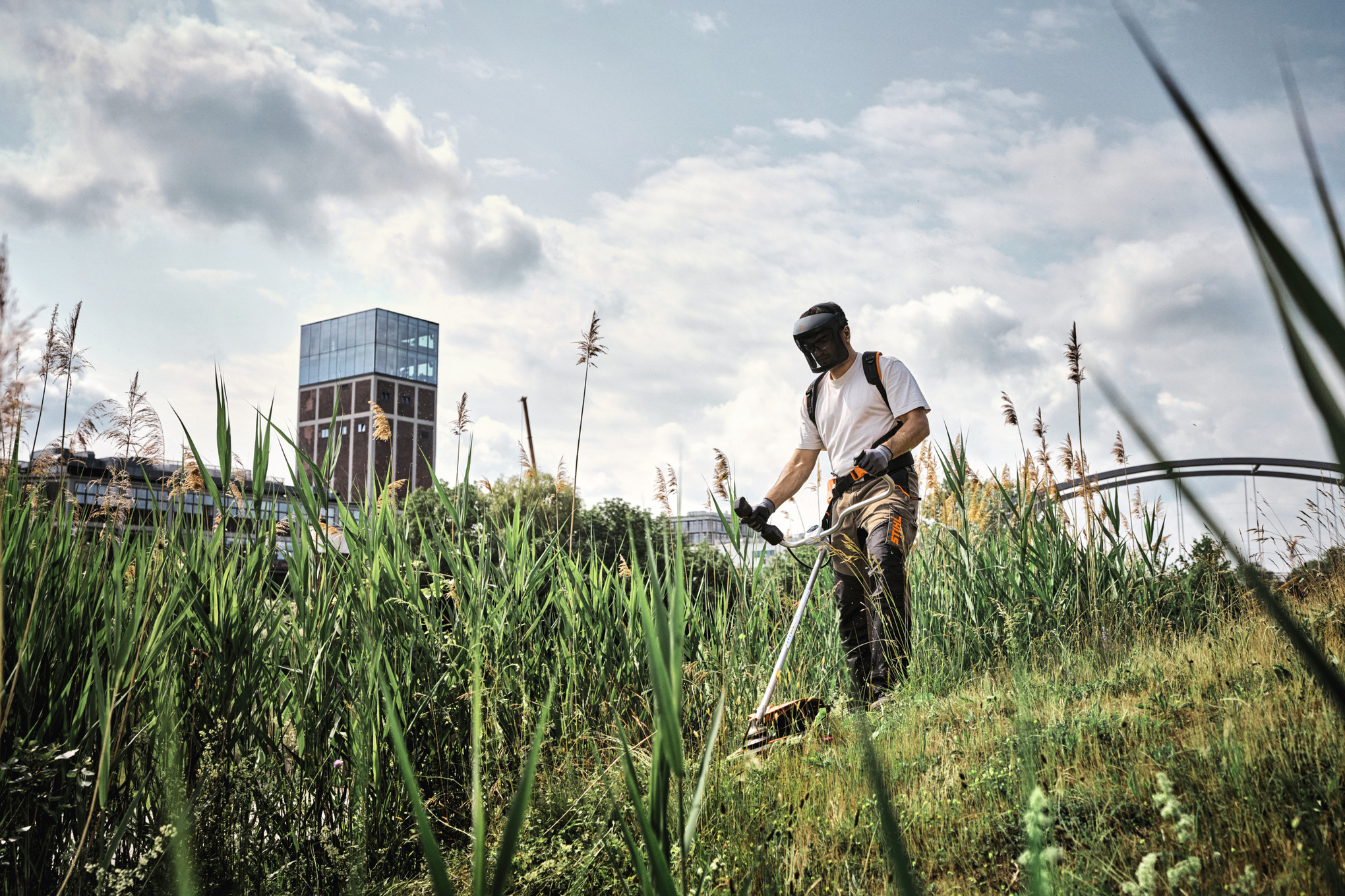 Акумуляторна мотокоса FSA 140