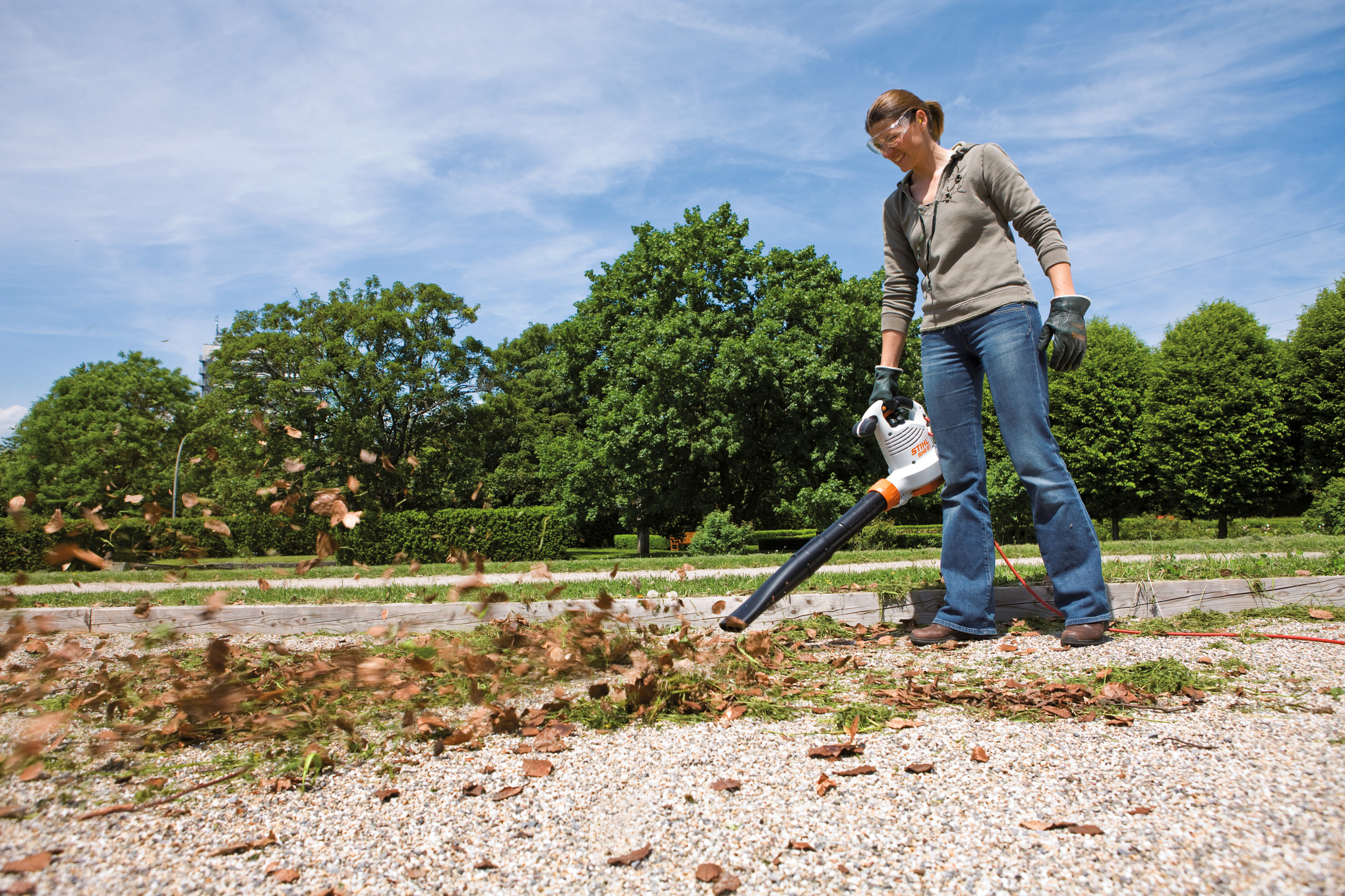 Електрична повітродувка STIHL BGE 81